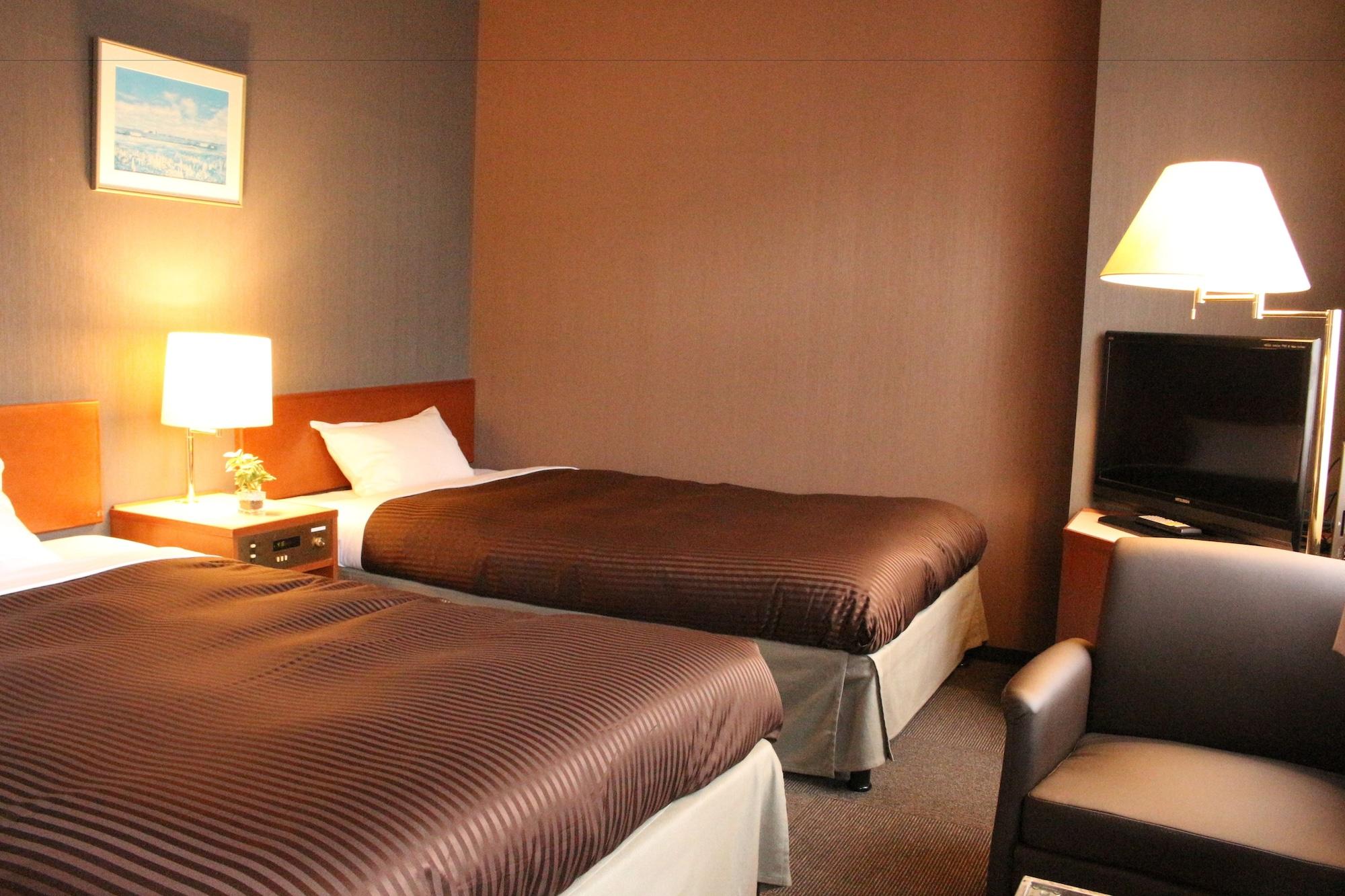 Hotel Livemax Budget Hiratsuka Ekimae Exterior photo
