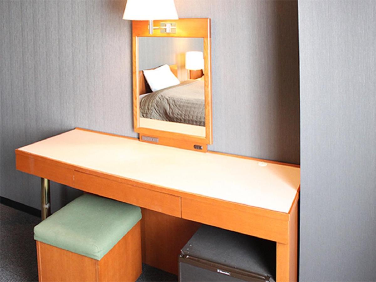 Hotel Livemax Budget Hiratsuka Ekimae Exterior photo
