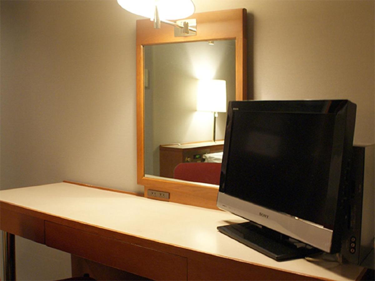 Hotel Livemax Budget Hiratsuka Ekimae Exterior photo