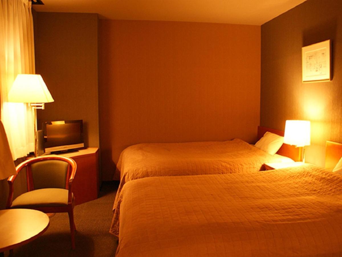 Hotel Livemax Budget Hiratsuka Ekimae Exterior photo